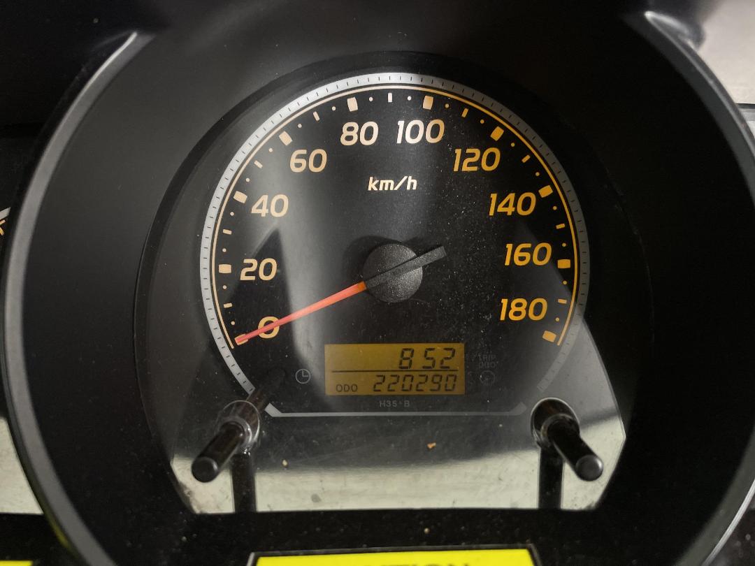 Photo '20' of Toyota Hiace