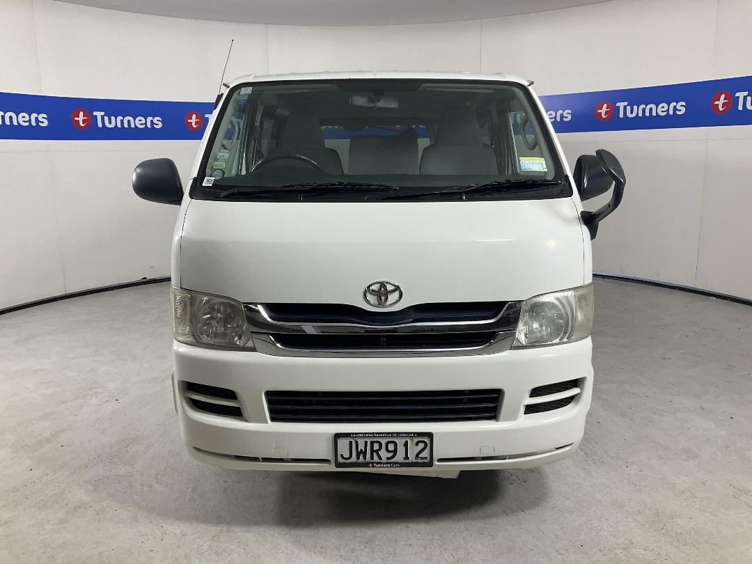 Photo '2' of Toyota Hiace