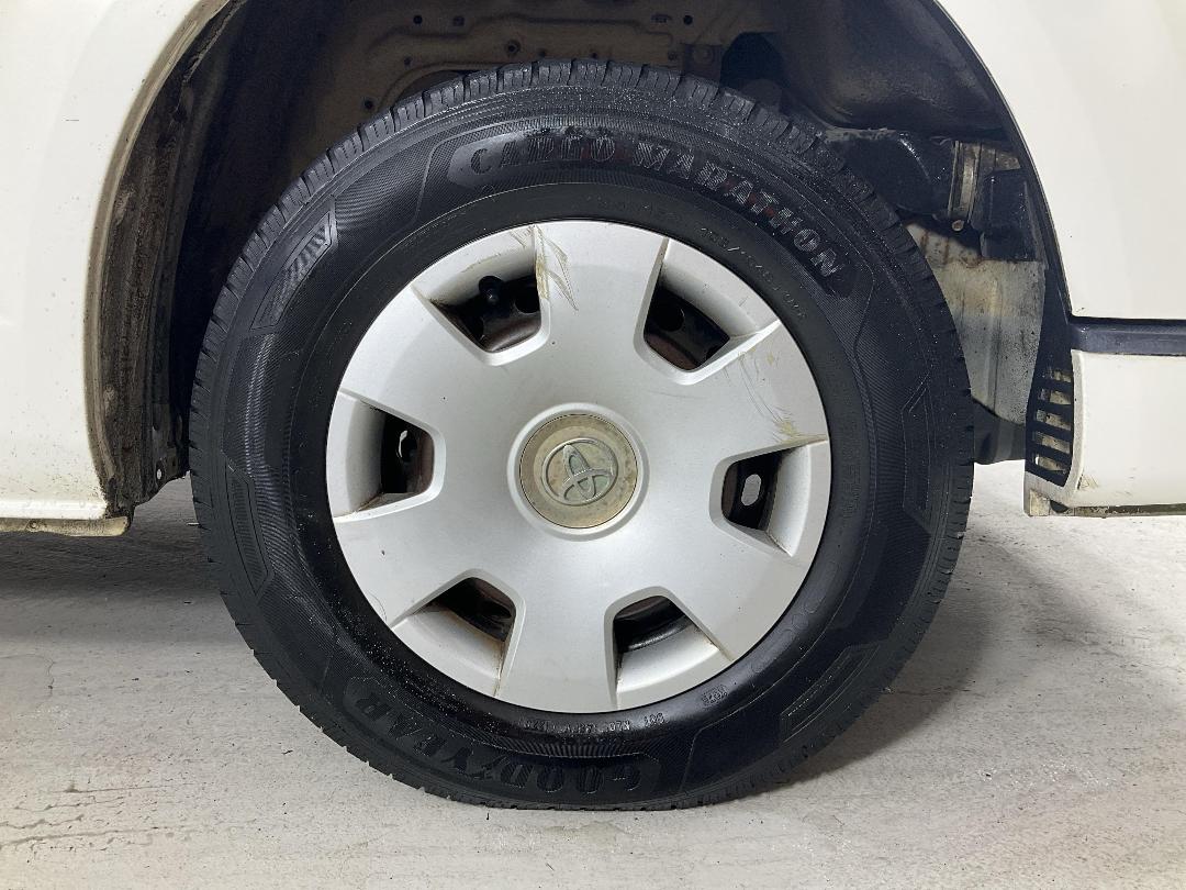 Photo '9' of Toyota Hiace