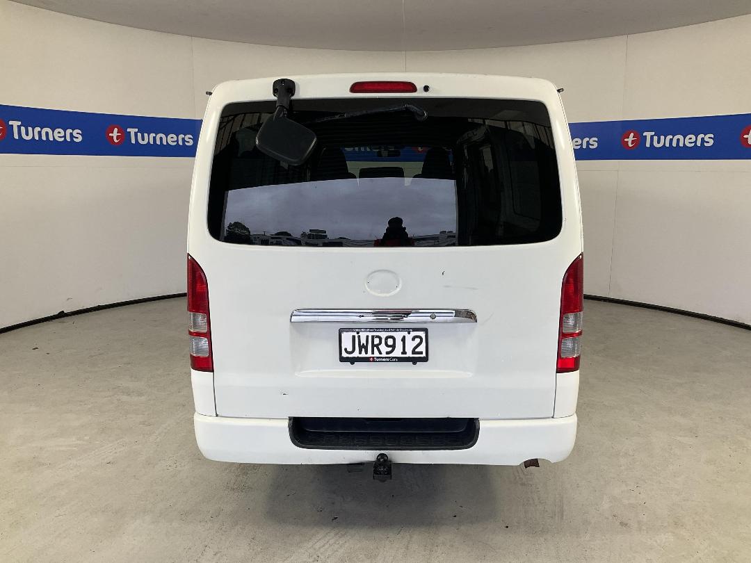 Photo '6' of Toyota Hiace