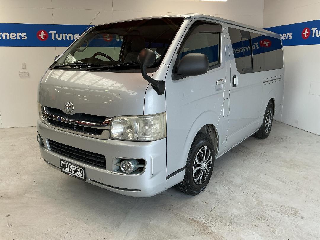 Photo '4' of Toyota Hiace