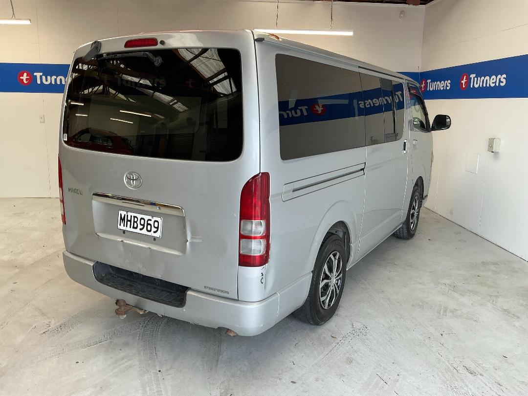 Photo '7' of Toyota Hiace