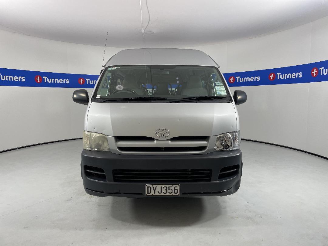 Photo '2' of Toyota Hiace