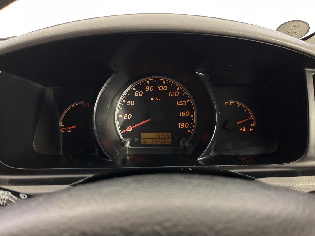 Photo '18' of Toyota Hiace Photo '18' of Toyota Hiace