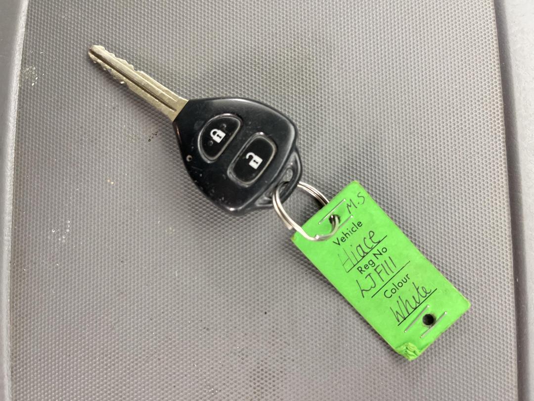 Photo '19' of Toyota Hiace Photo '19' of Toyota Hiace