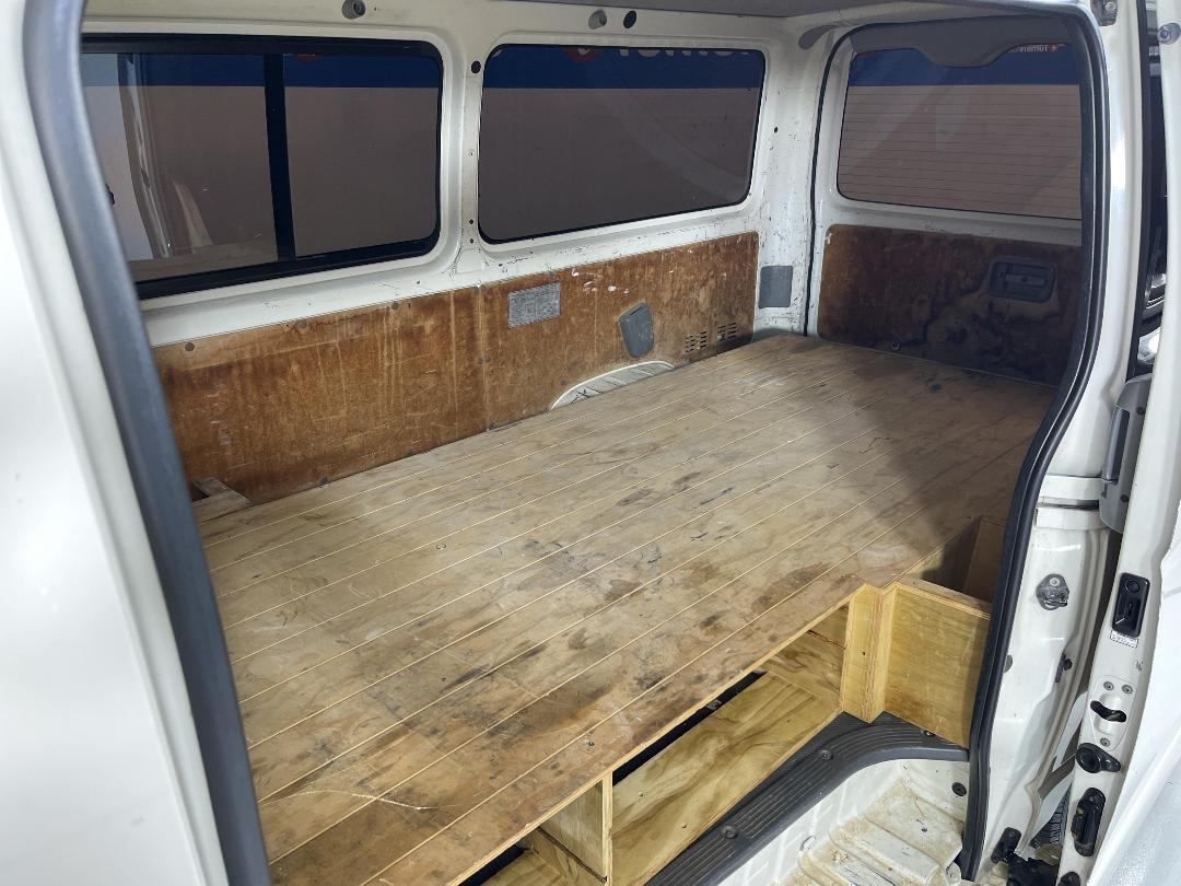 Photo '23' of Toyota Hiace Photo '23' of Toyota Hiace