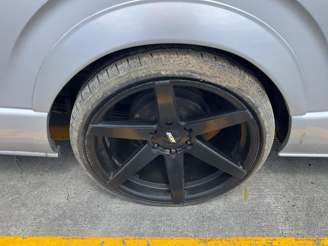 Photo '14' of Toyota Hiace Photo '14' of Toyota Hiace