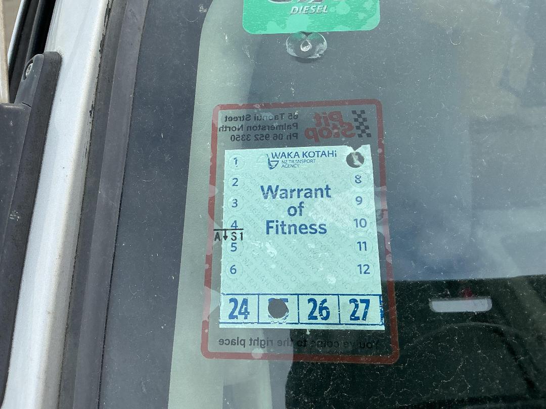 Photo '17' of Toyota Hiace Photo '17' of Toyota Hiace