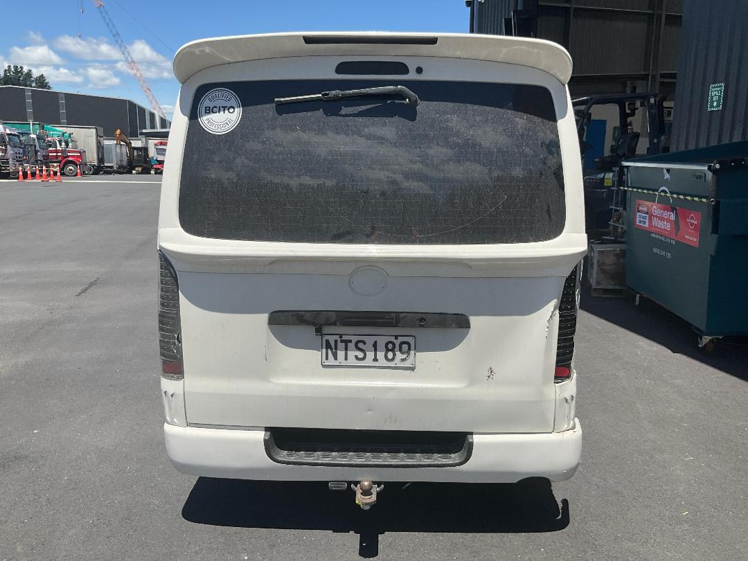 Photo '8' of Toyota Hiace T ZL Photo '8' of Toyota Hiace T ZL