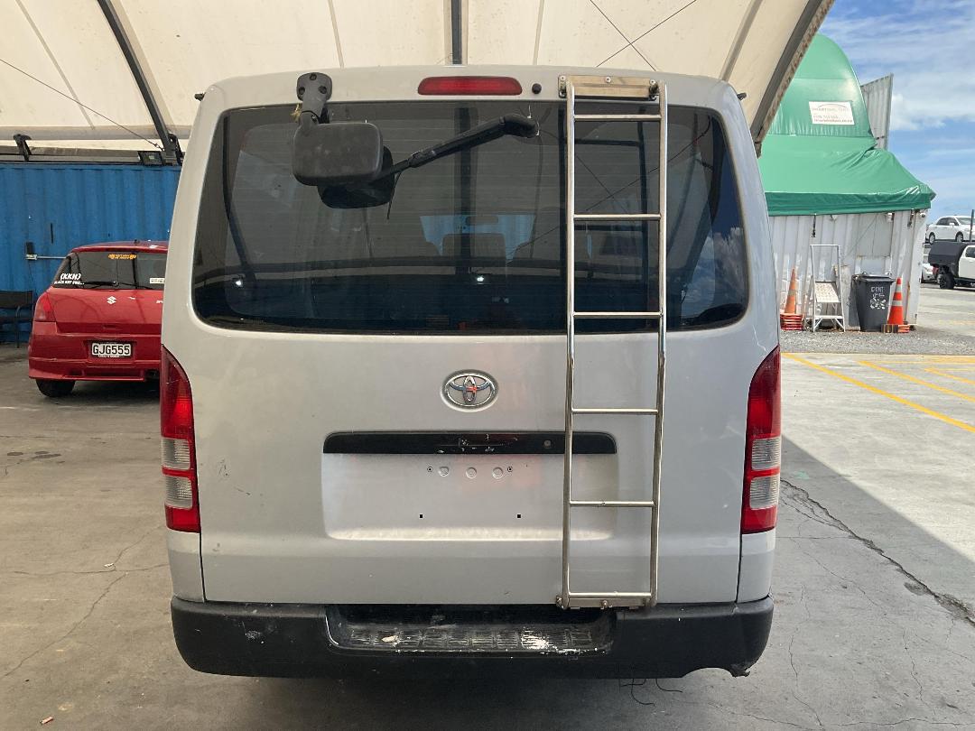 Photo '5' of Toyota Hiace Photo '5' of Toyota Hiace