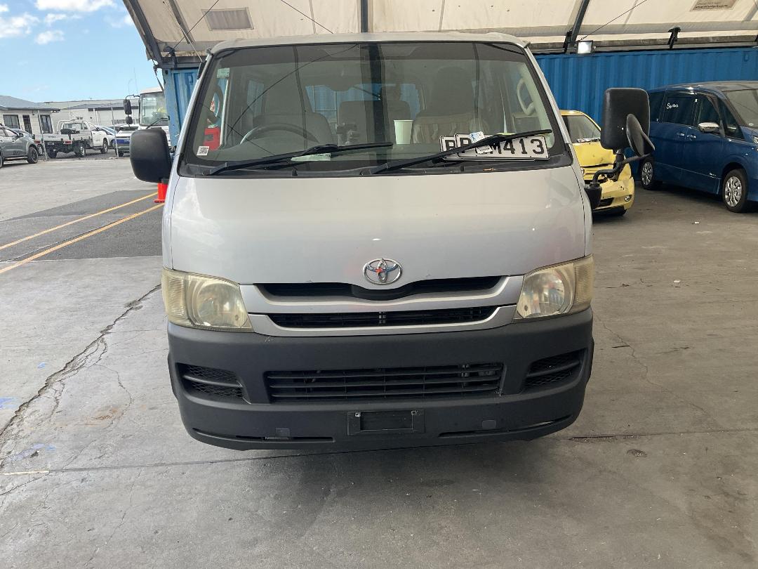 Photo '2' of Toyota Hiace Photo '2' of Toyota Hiace