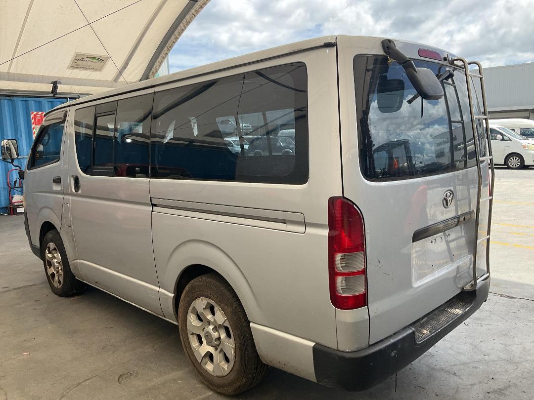 Photo '4' of Toyota Hiace Photo '4' of Toyota Hiace
