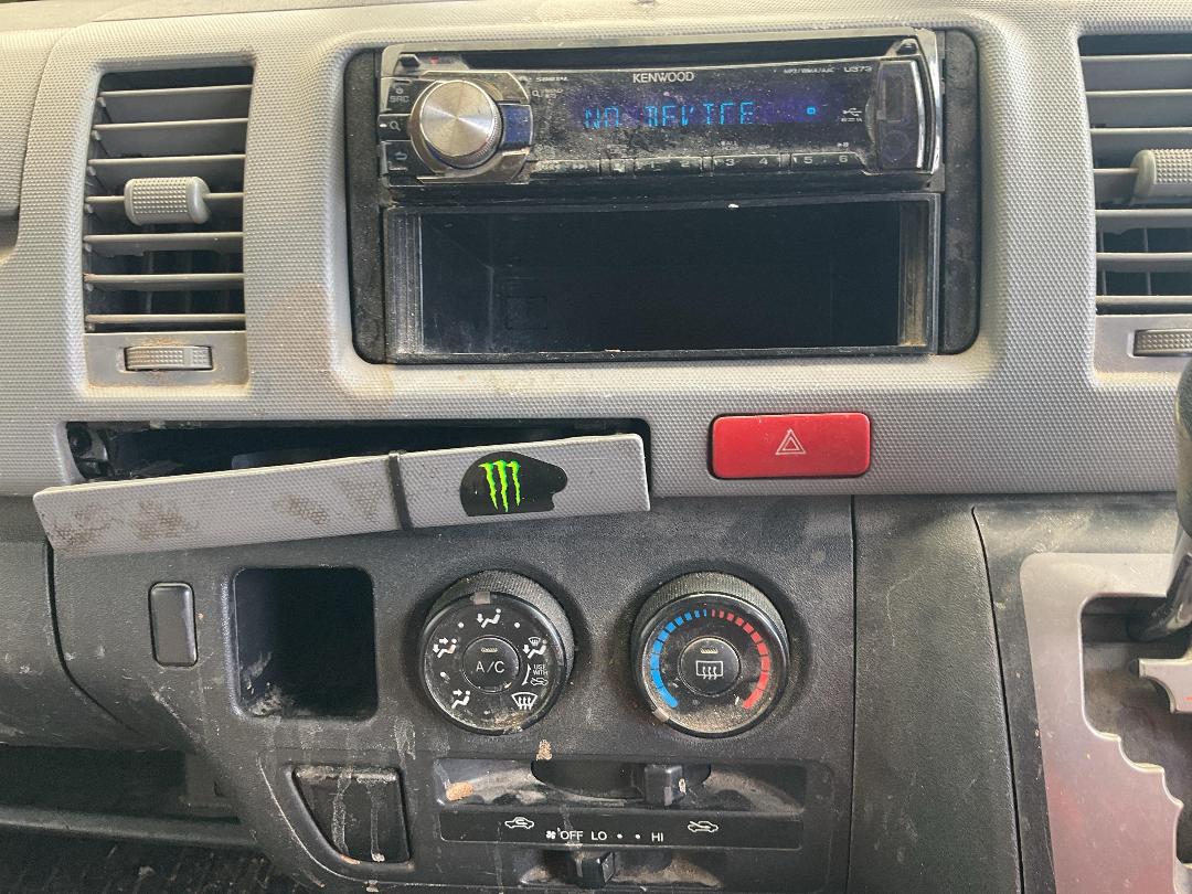 Photo '8' of Toyota Hiace Photo '8' of Toyota Hiace