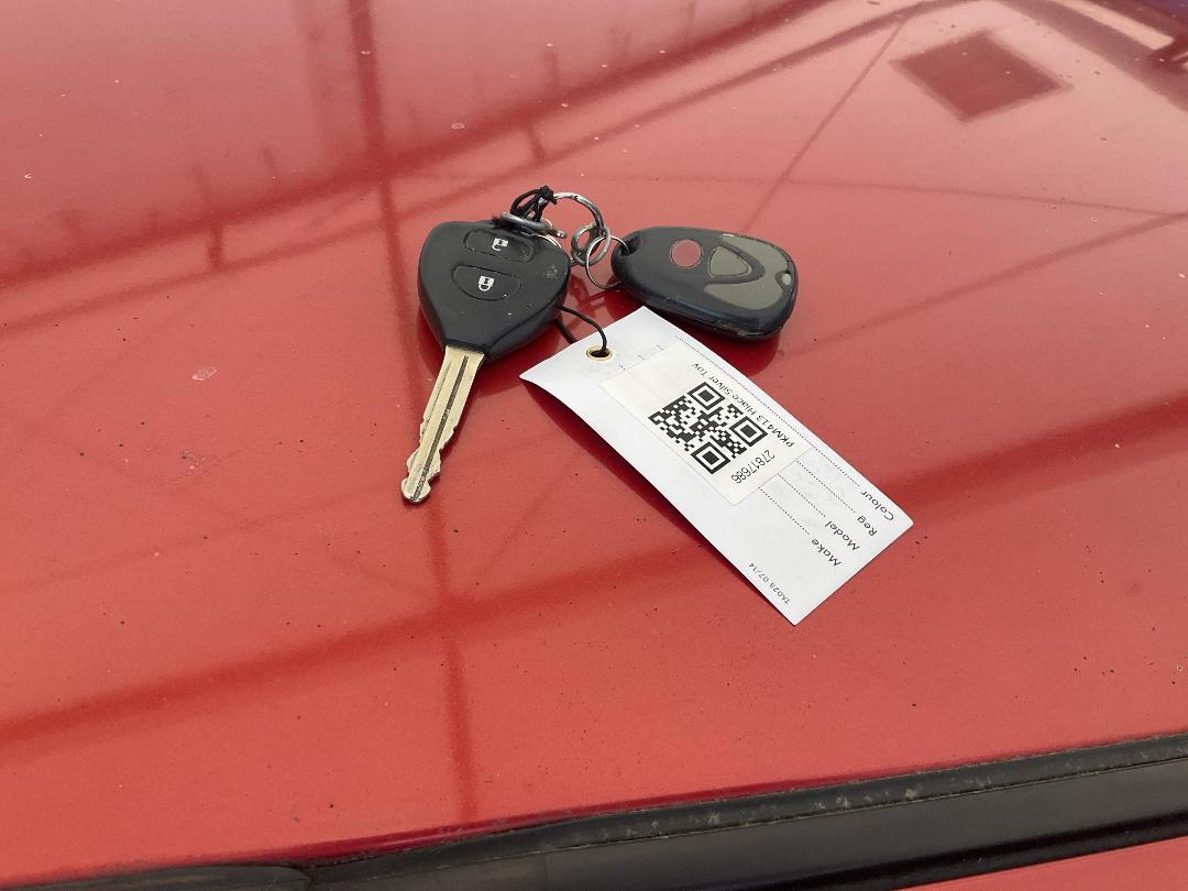 Photo '15' of Toyota Hiace Photo '15' of Toyota Hiace