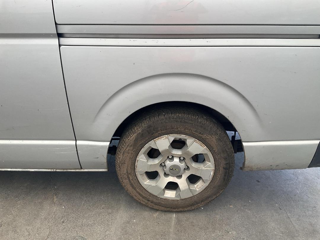 Photo '18' of Toyota Hiace Photo '18' of Toyota Hiace