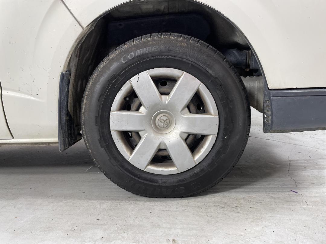 Photo '9' of Toyota Hiace Photo '9' of Toyota Hiace