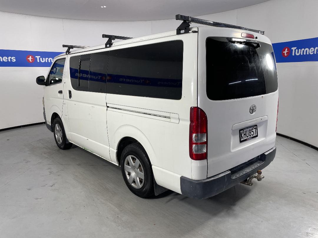 Photo '5' of Toyota Hiace Photo '5' of Toyota Hiace