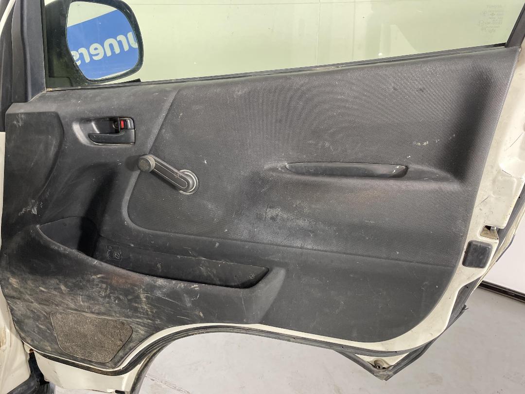 Photo '15' of Toyota Hiace Photo '15' of Toyota Hiace