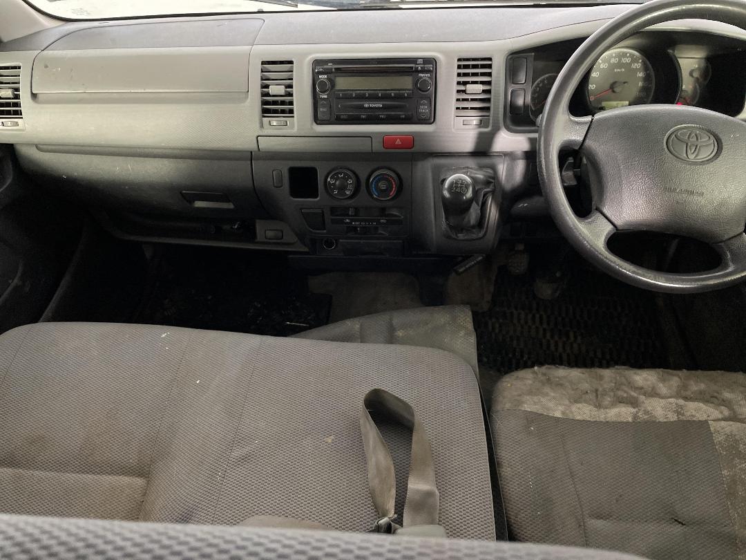 Photo '18' of Toyota Hiace Photo '18' of Toyota Hiace