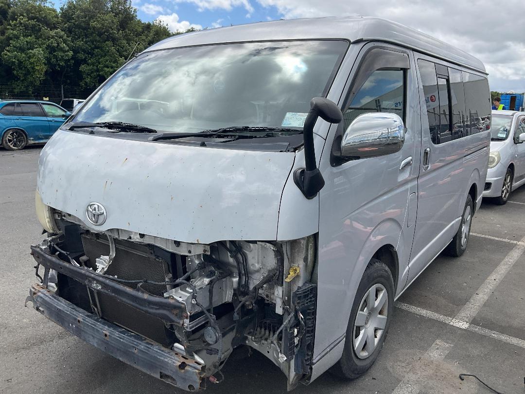 Photo '2' of Toyota Hiace