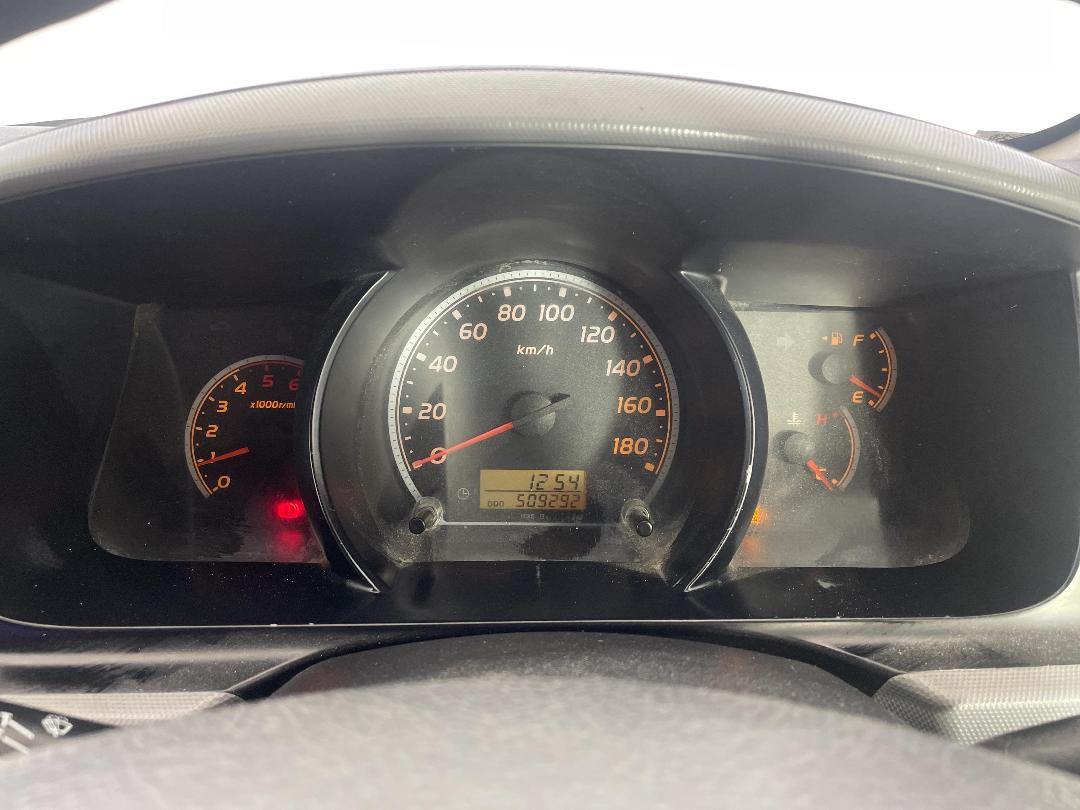 Photo '21' of Toyota Hiace