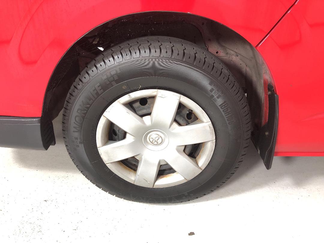 Photo '10' of Toyota Hiace