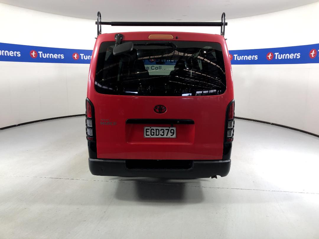 Photo '6' of Toyota Hiace