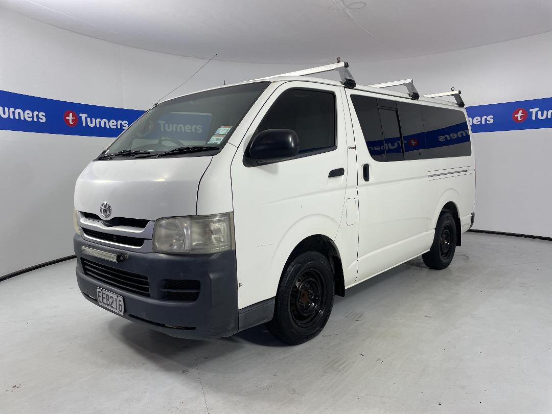 Photo '4' of Toyota Hiace