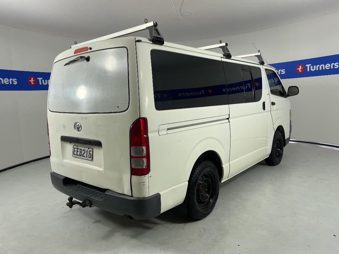 Photo '7' of Toyota Hiace