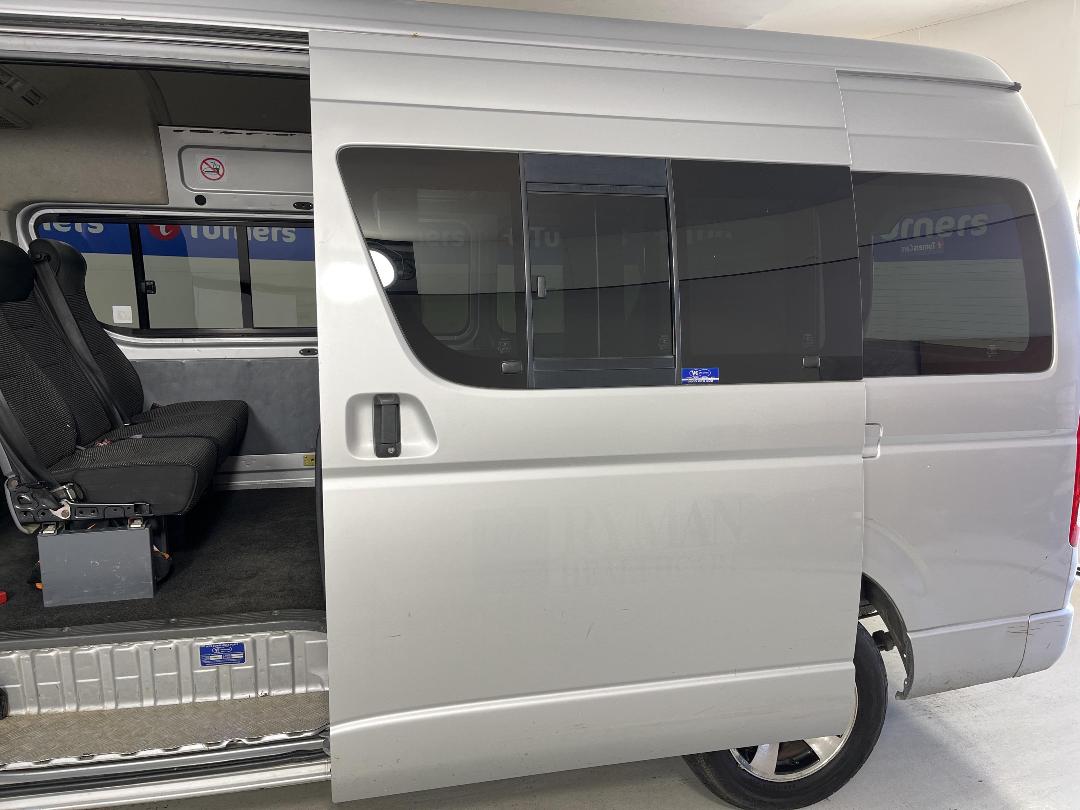 Photo '19' of Toyota Hiace Photo '19' of Toyota Hiace