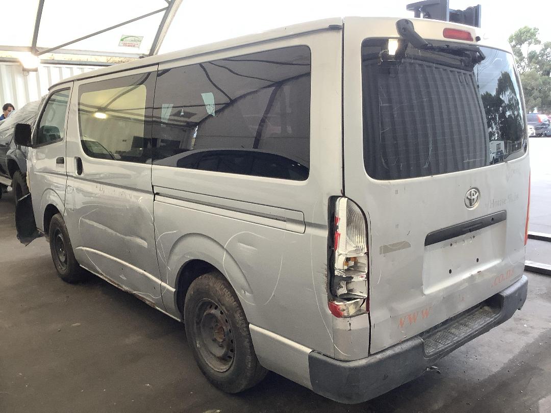 Photo '8' of Toyota Hiace