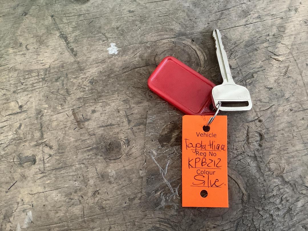 Photo '19' of Toyota Hiace