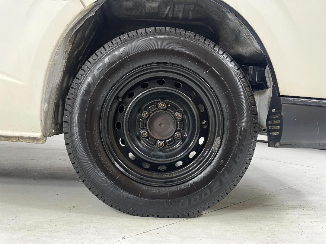 Photo '9' of Toyota Hiace Photo '9' of Toyota Hiace