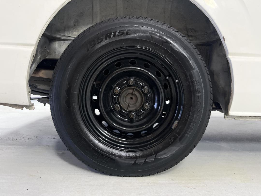 Photo '12' of Toyota Hiace Photo '12' of Toyota Hiace