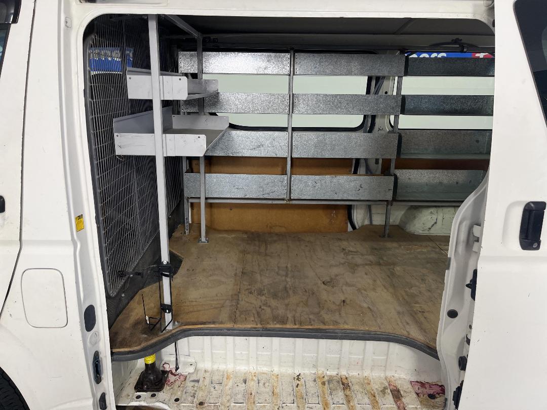 Photo '22' of Toyota Hiace Photo '22' of Toyota Hiace