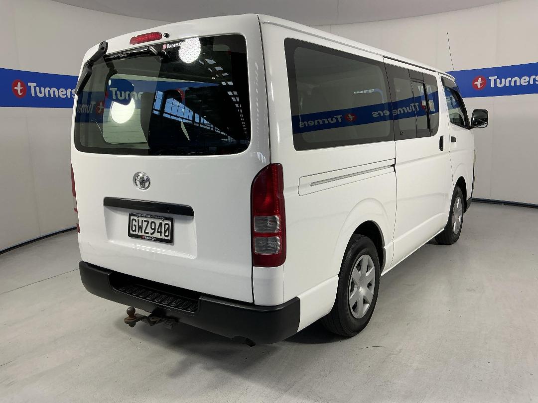 Photo '7' of Toyota Hiace