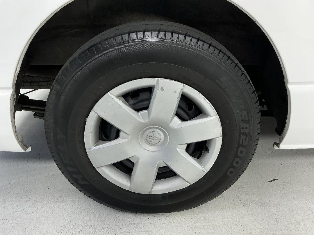 Photo '12' of Toyota Hiace