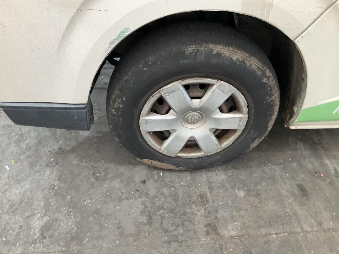 Photo '8' of Toyota Hiace Photo '8' of Toyota Hiace