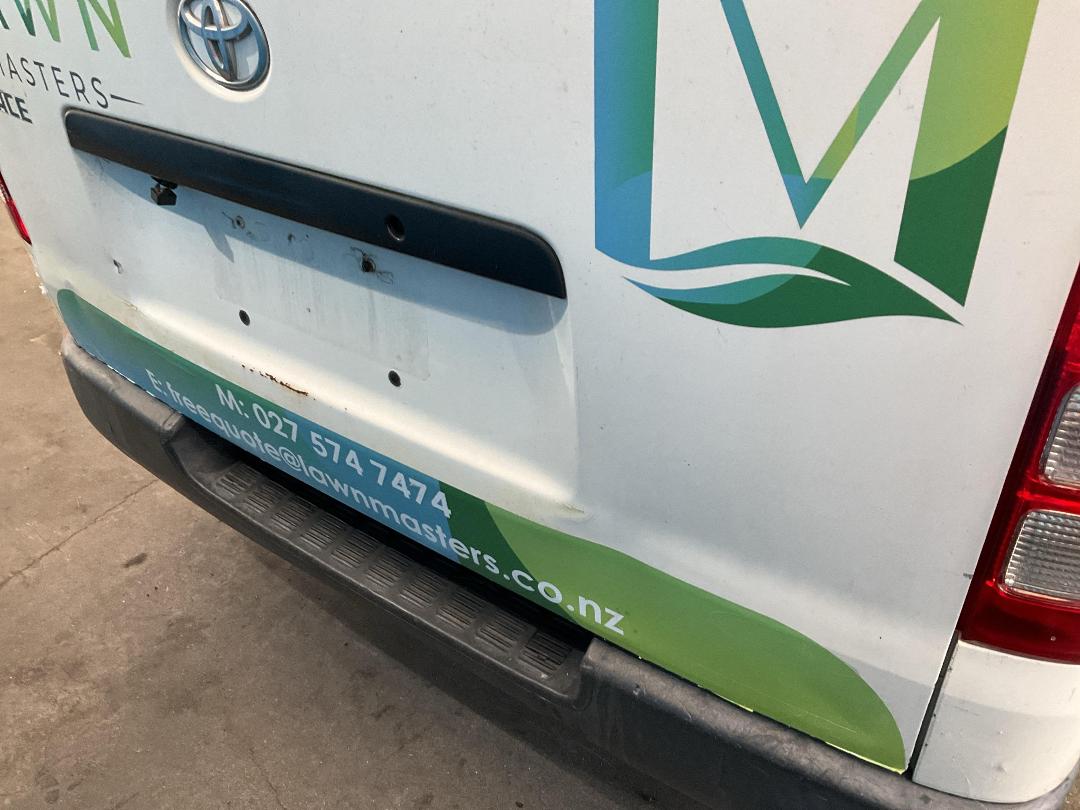 Photo '20' of Toyota Hiace Photo '20' of Toyota Hiace