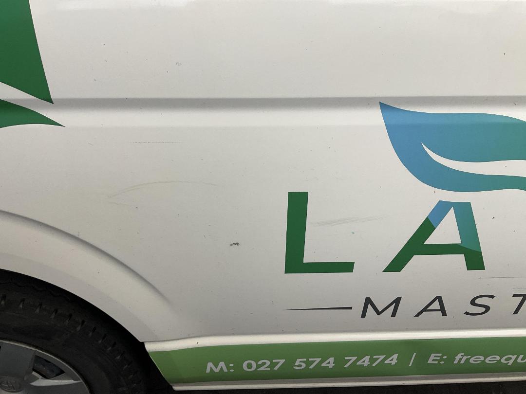 Photo '25' of Toyota Hiace Photo '25' of Toyota Hiace