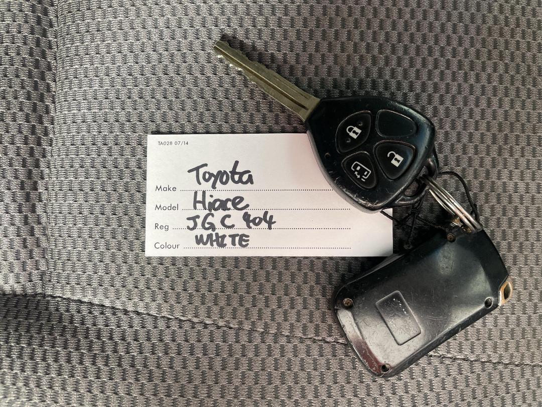 Photo '15' of Toyota Hiace Photo '15' of Toyota Hiace