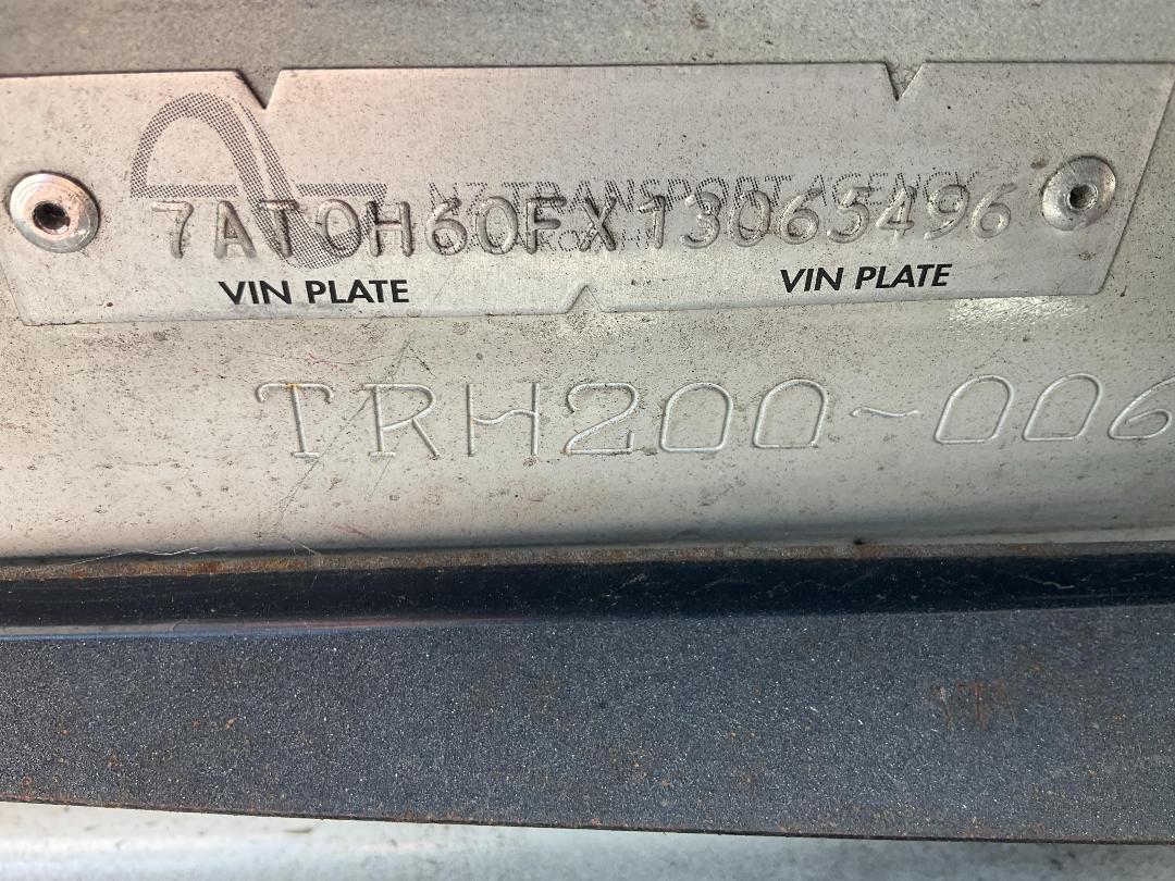 Photo '10' of Toyota Hiace Regius ACE