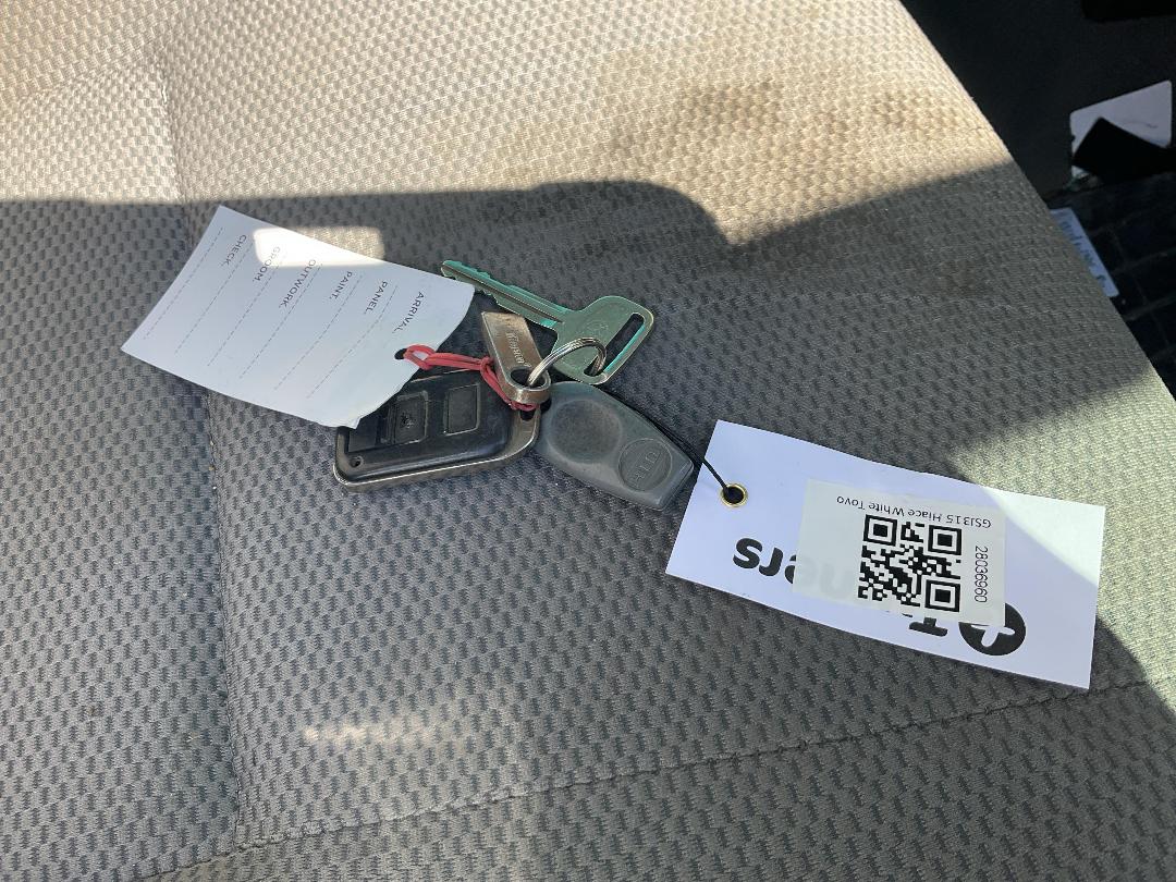 Photo '23' of Toyota Hiace Regius ACE