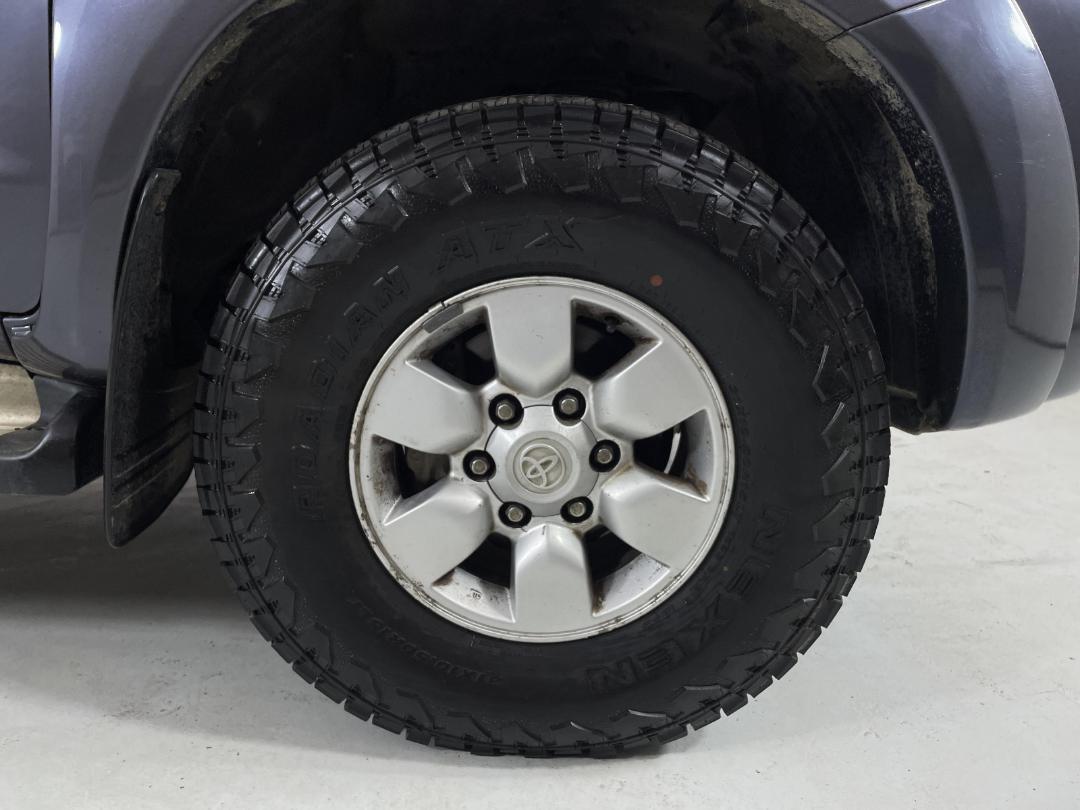 Photo '9' of Toyota Hilux Photo '9' of Toyota Hilux