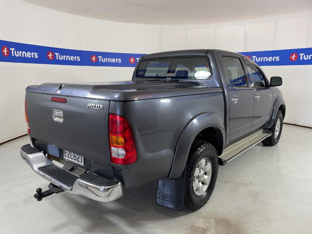 Photo '7' of Toyota Hilux Photo '7' of Toyota Hilux