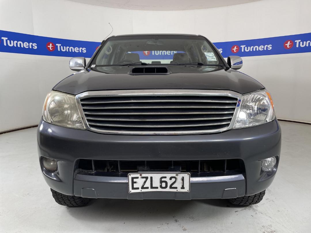 Photo '2' of Toyota Hilux Photo '2' of Toyota Hilux