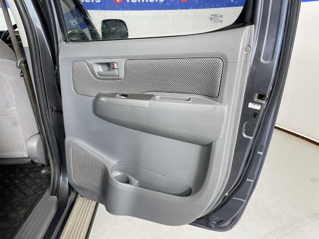 Photo '19' of Toyota Hilux Photo '19' of Toyota Hilux