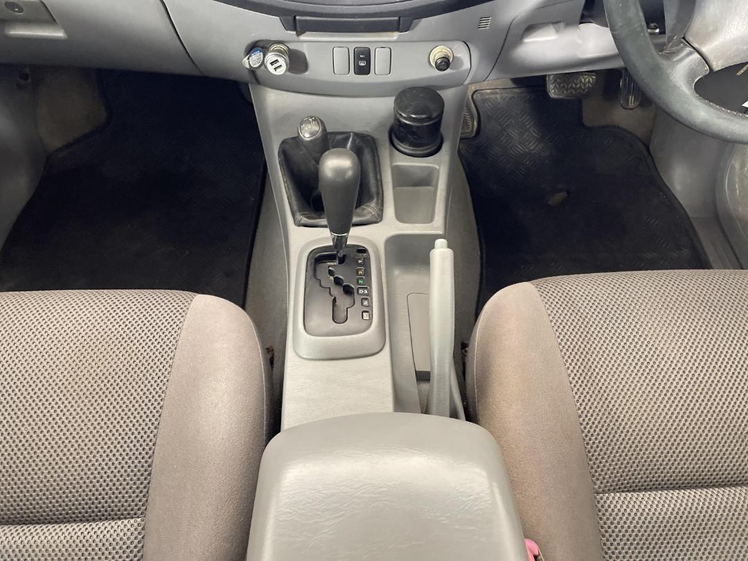 Photo '18' of Toyota Hilux Photo '18' of Toyota Hilux