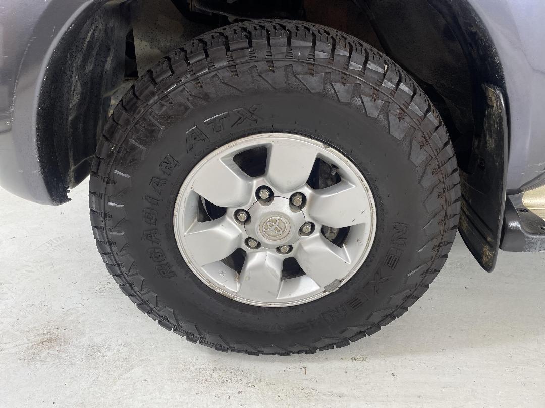 Photo '10' of Toyota Hilux