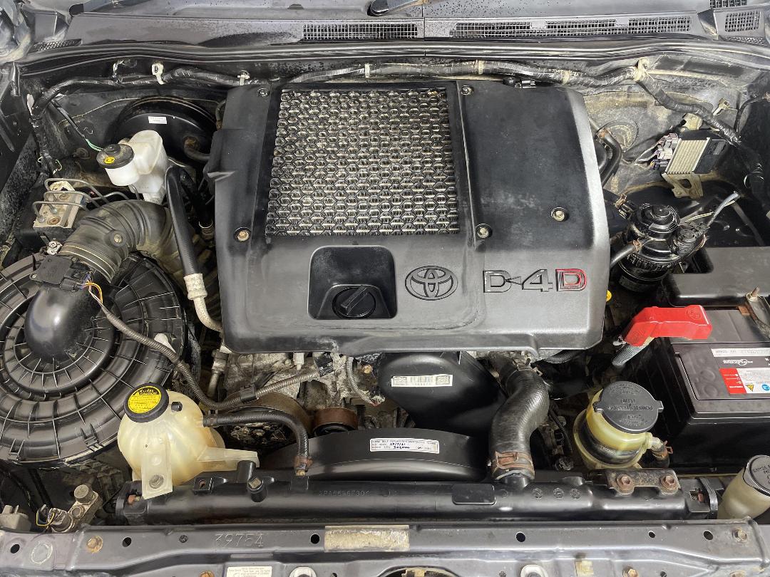 Photo '13' of Toyota Hilux